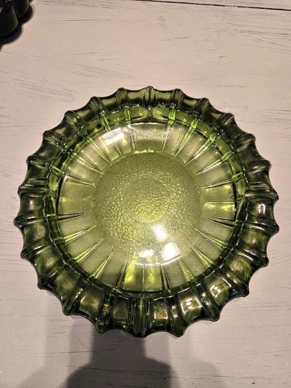 Anchor Hocking Soreno Avocado Green Glass Ashtray